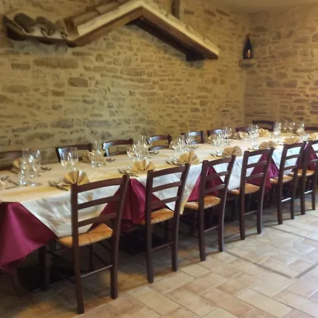 Farm stay Borgo Umbro Costacciaro
